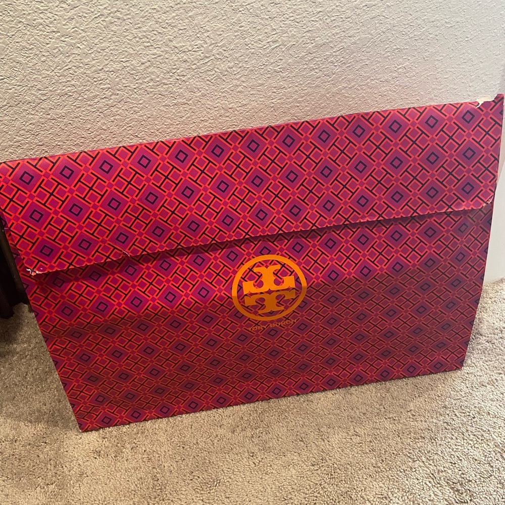 Tory Burch Boot Box Gift Bag - Large